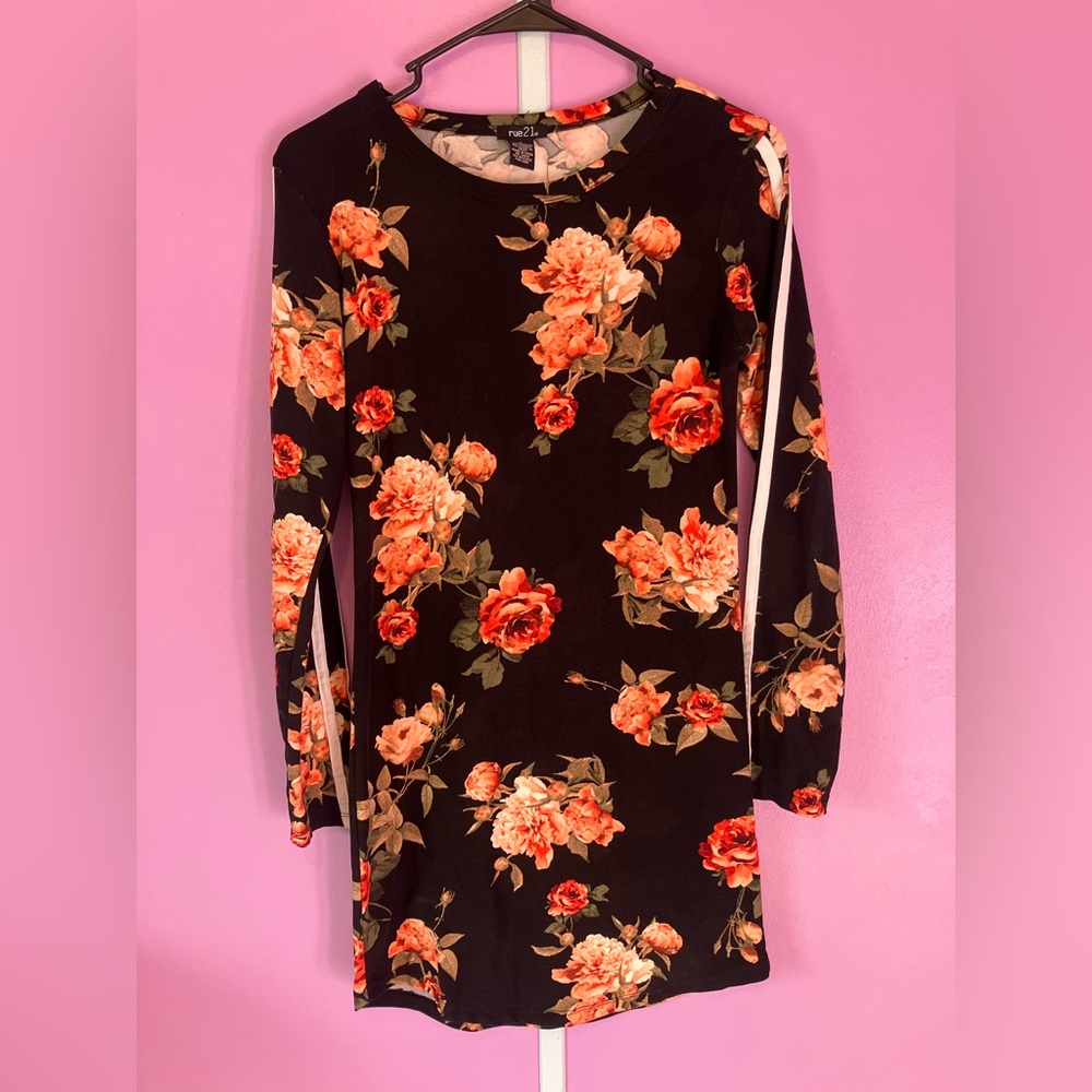 Rue21 Long Sleeve Floral Dress